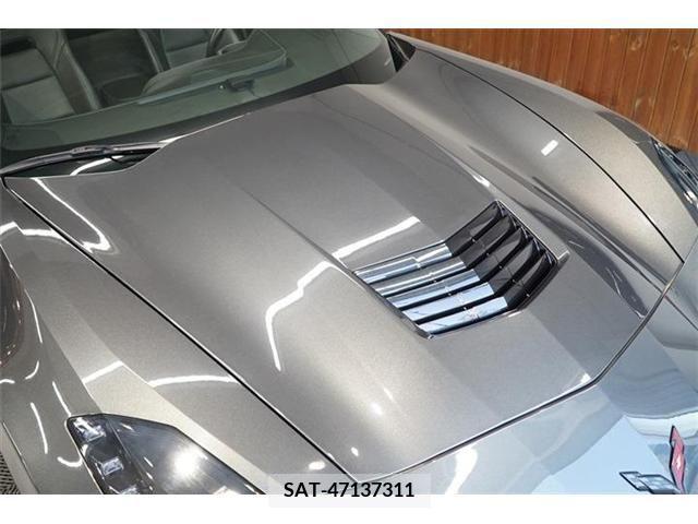 Chevrolet CORVETTE 2018-05 323081-12