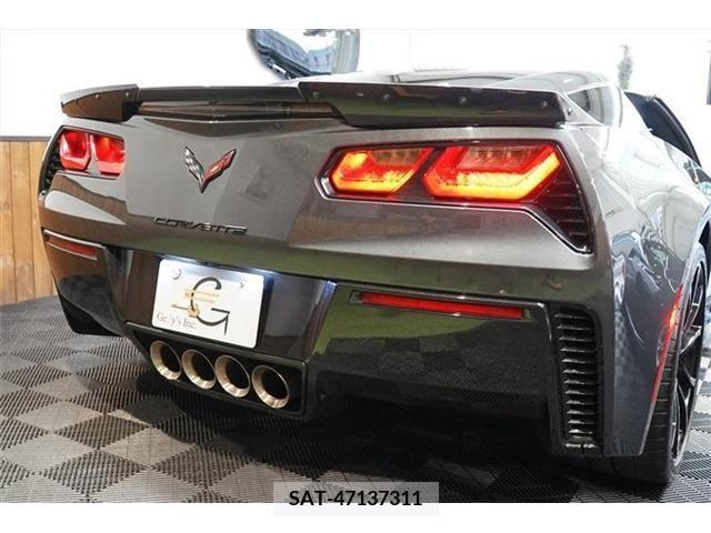 Chevrolet CORVETTE 2018-05 323081-25
