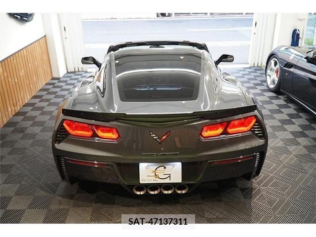 Chevrolet CORVETTE 2018-05 323081-23