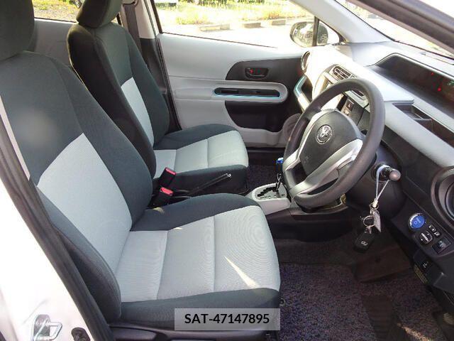 Toyota AQUA 2012-03 313923-12