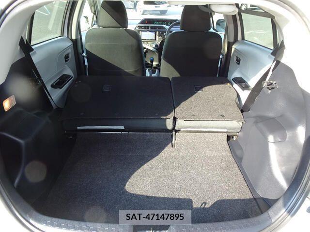 Toyota AQUA 2012-03 313923-17