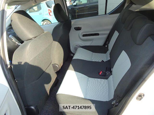 Toyota AQUA 2012-03 313923-15