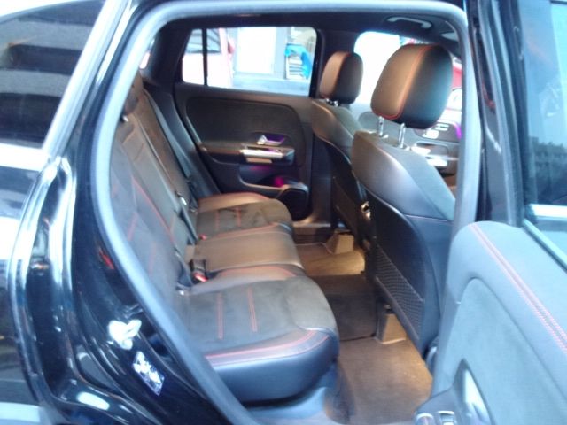 Mercedes Benz GLA-CLASS 2020-10 18414-17