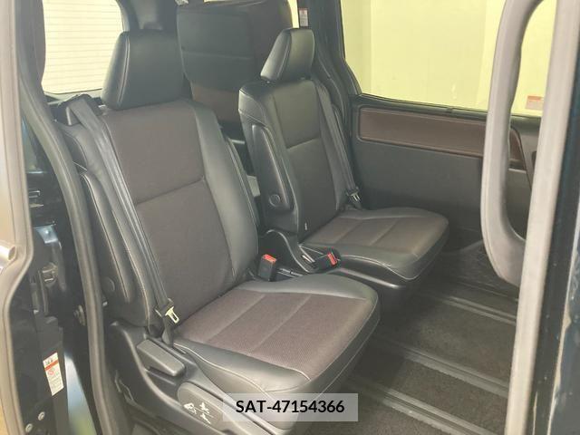Toyota ESQUIRE 2021-05 359772-10
