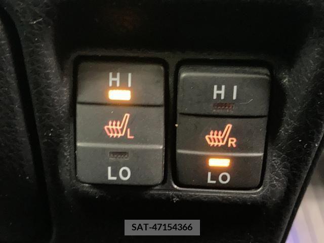 Toyota ESQUIRE 2021-05 359772-7