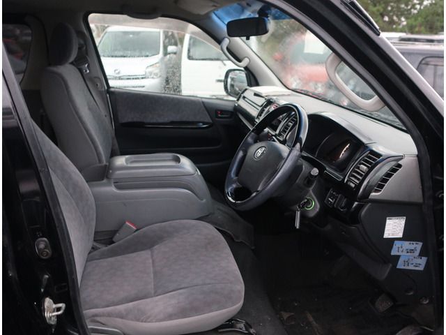 Toyota HIACE VAN 2005-11 24015-10