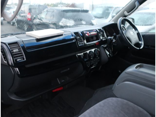 Toyota HIACE VAN 2005-11 24015-14