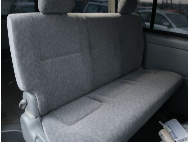Toyota HIACE VAN 2005-11 24015-6