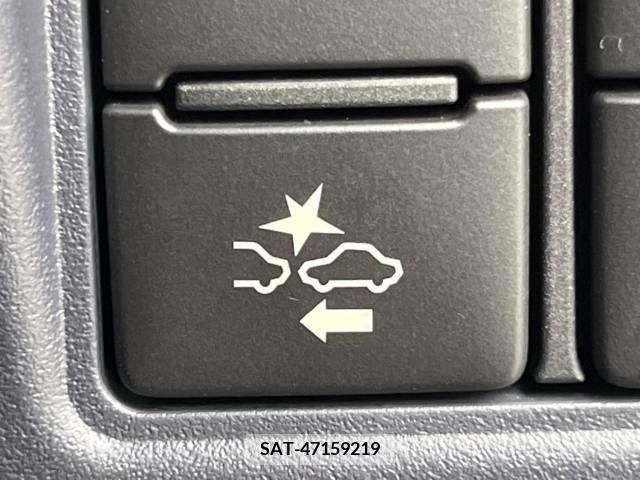 Toyota VOXY 2017-02 321515-6