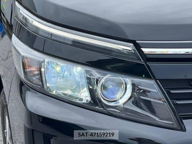 Toyota VOXY 2017-02 321515-15