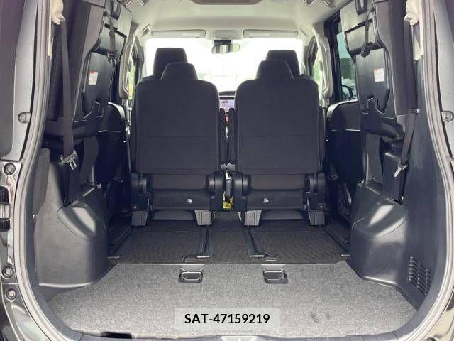 Toyota VOXY 2017-02 321515-13