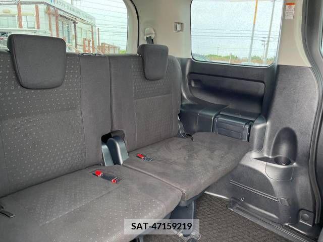 Toyota VOXY 2017-02 321515-12