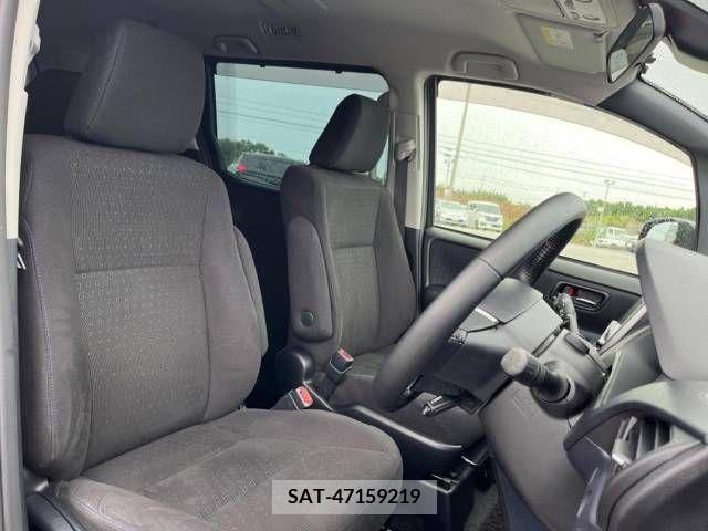 Toyota VOXY 2017-02 321515-10
