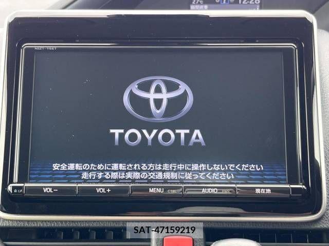 Toyota VOXY 2017-02 321515-2
