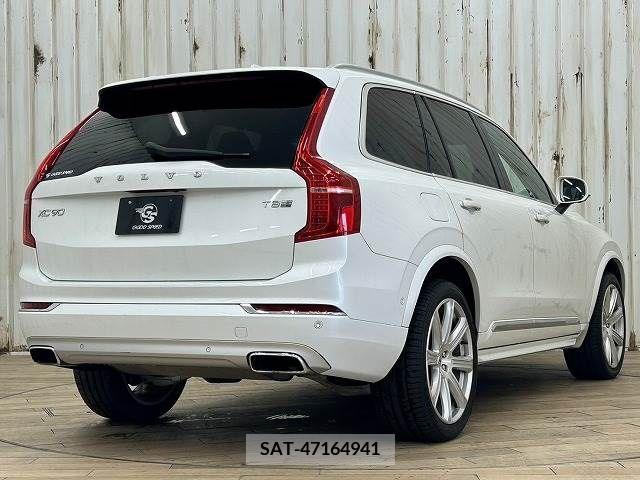Volvo XC90 2017-04 320548-15