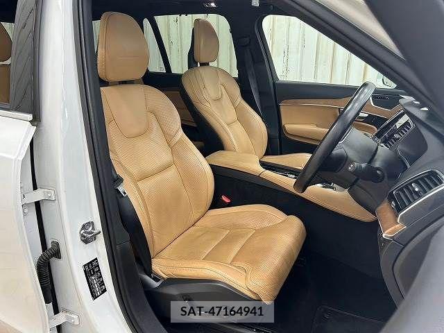 Volvo XC90 2017-04 320548-8