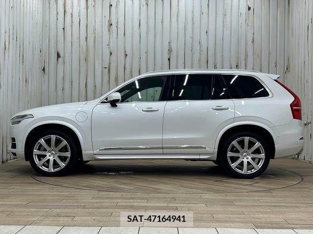 Volvo XC90 2017-04 320548-13