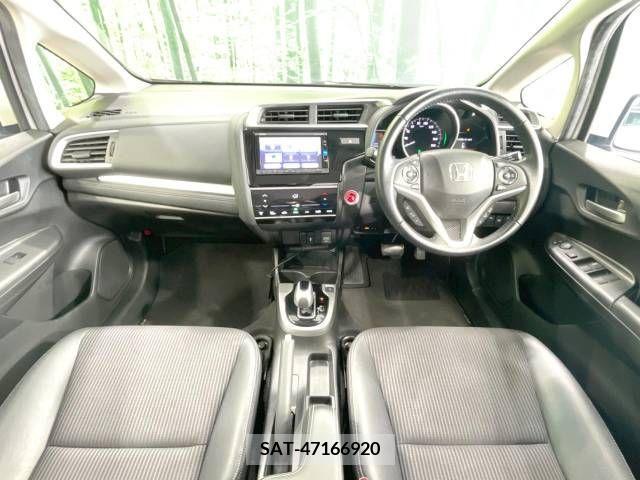 Honda FIT HYBRID 2017-08 343262-1