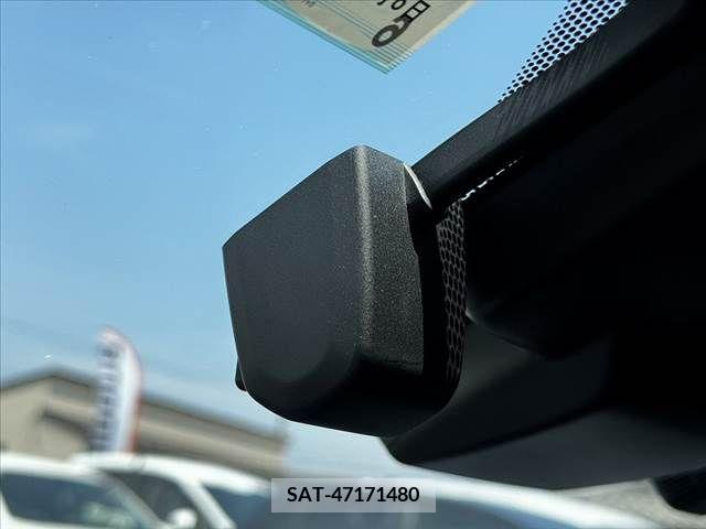 Lexus IS 2015-07 388252-4
