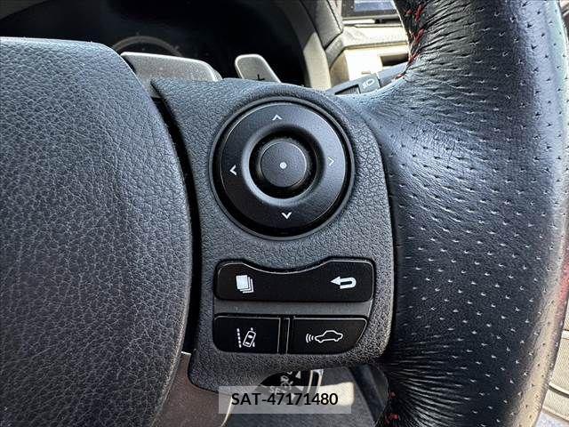Lexus IS 2015-07 388252-22