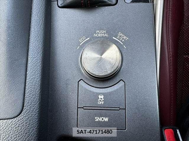 Lexus IS 2015-07 388252-28