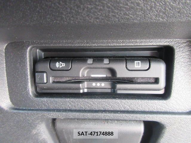 Nissan NOTE 2021-07 302475-17