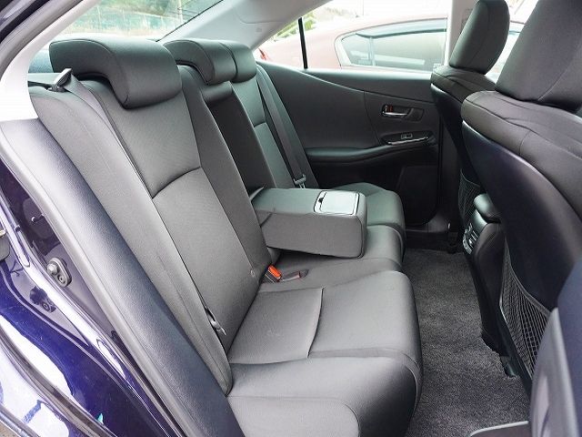 Lexus HS 2009-09 18858-3