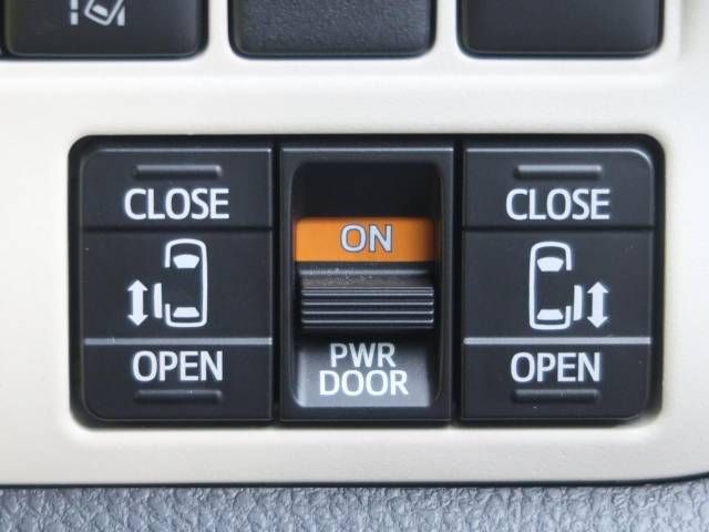 Toyota NOAH HYBRID 2018-11 19090-4