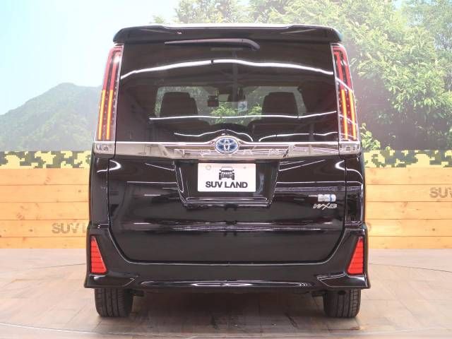 Toyota NOAH HYBRID 2018-11 19090-16