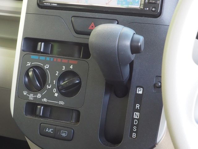 Daihatsu TANTO 2016-08 11927-6