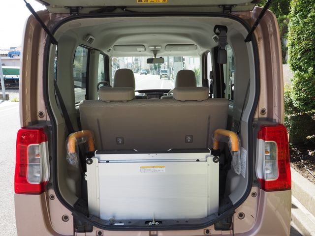 Daihatsu TANTO 2016-08 11927-9