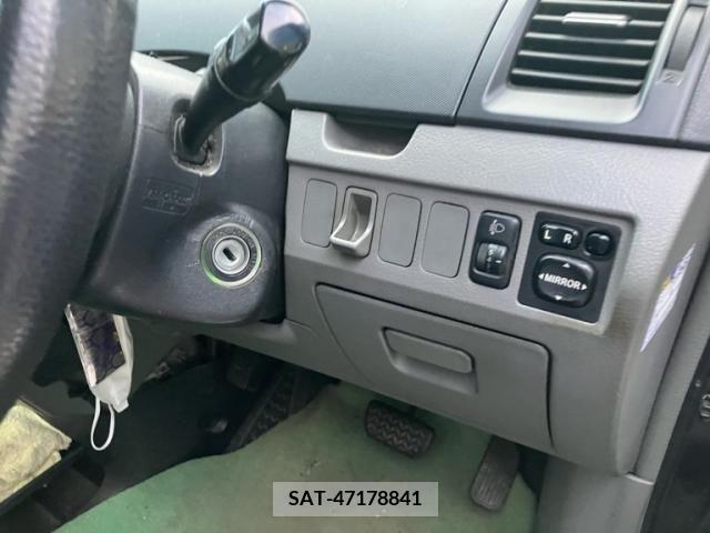 Toyota NOAH 2005-06 392837-10
