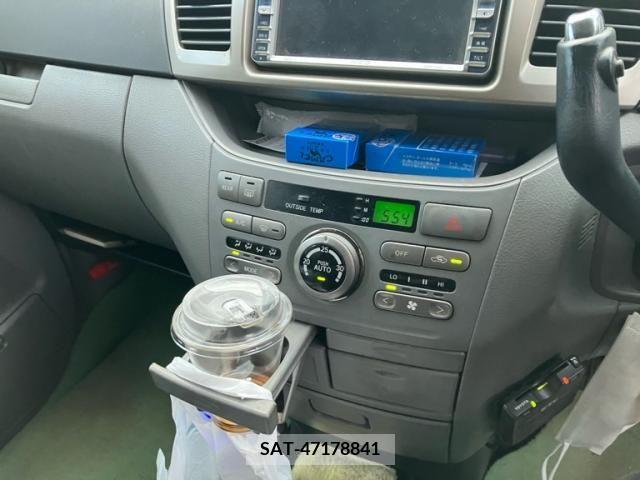 Toyota NOAH 2005-06 392837-12