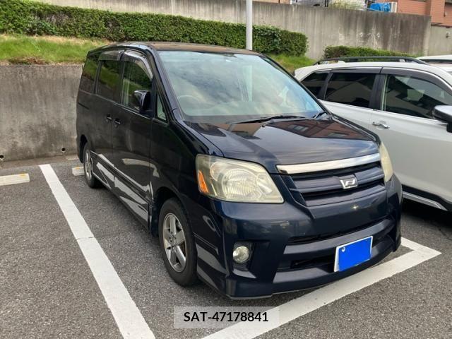 Toyota NOAH 2005-06 392837-0