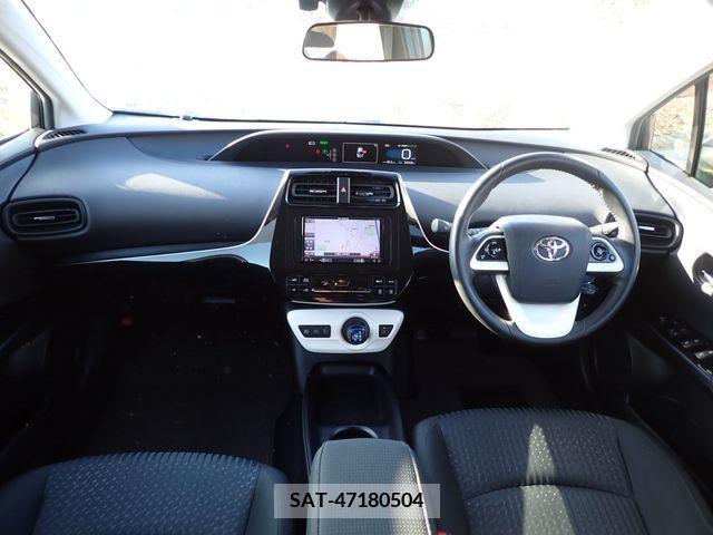 Toyota PRIUS 2017-10 202118-1