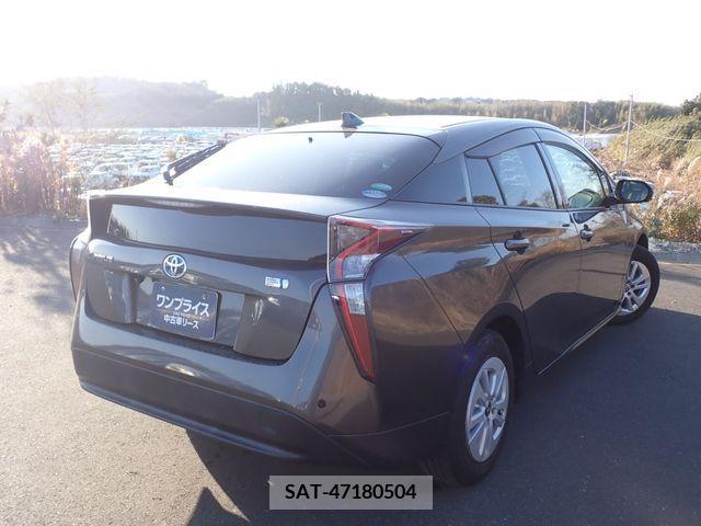 Toyota PRIUS 2017-10 202118-2