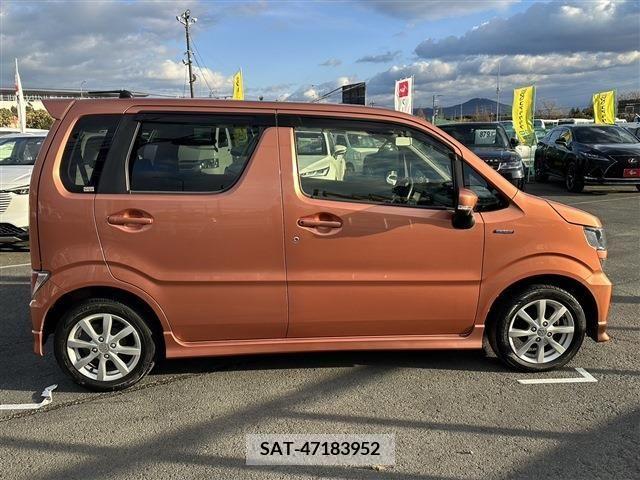 Suzuki WAGON R 2018-05 204914-4