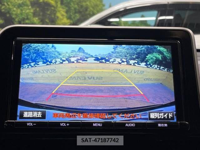 Toyota C-HR 2017-03 215682-3
