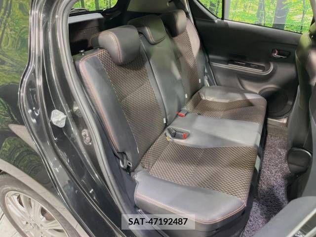 Toyota AQUA 2015-01 214609-10