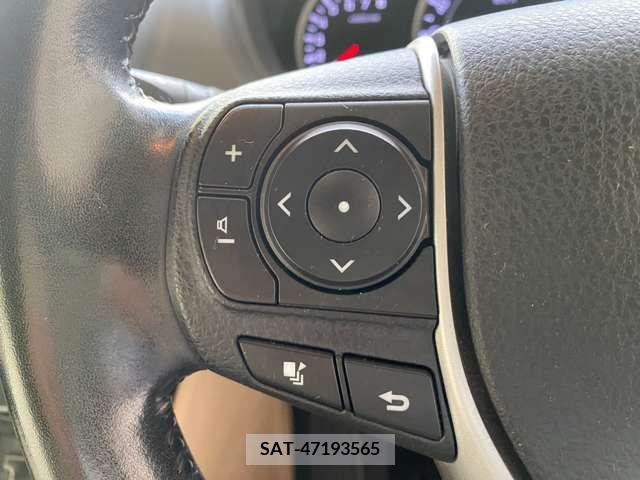Toyota NOAH 2014-05 384679-13