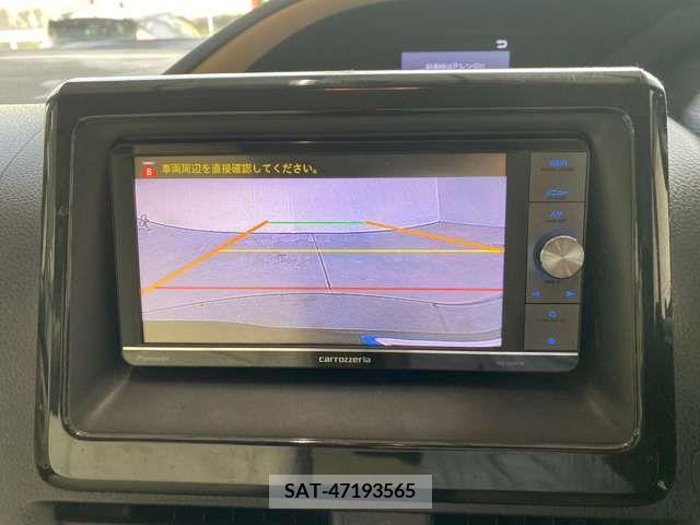 Toyota NOAH 2014-05 384679-16