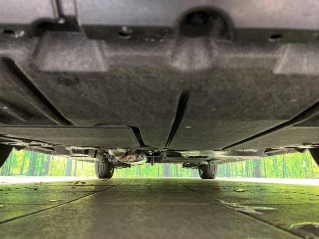 Toyota NOAH 2023-06 191443-19