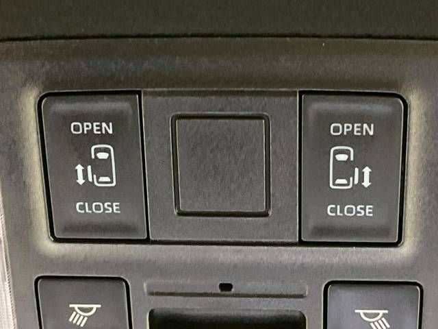 Toyota NOAH 2023-06 191443-4