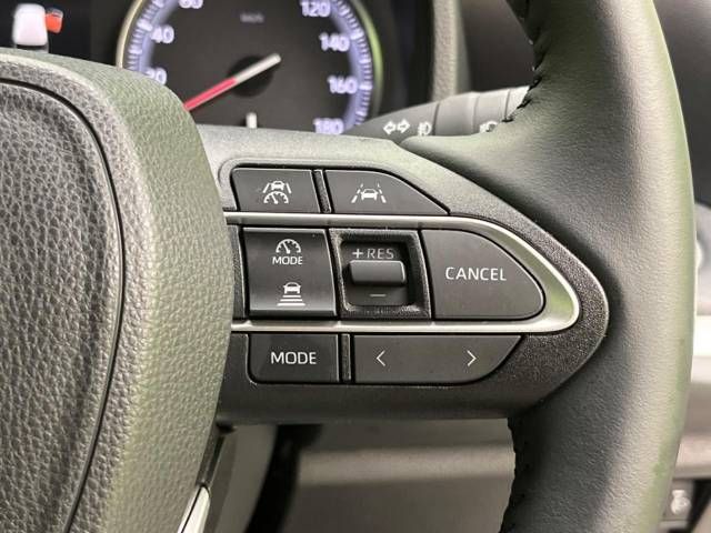 Toyota NOAH 2023-06 191443-6