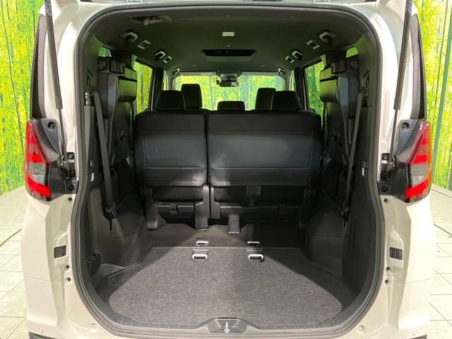 Toyota NOAH 2023-06 191443-11