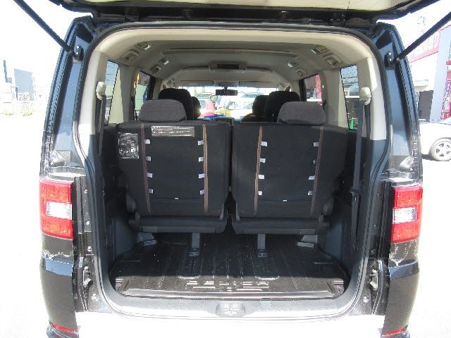 Mitsubishi DELICA D5 2008-01 6742-18