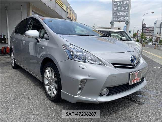 Toyota PRIUS ALPHA 2011-10 282458-3