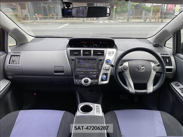 Toyota PRIUS ALPHA 2011-10 282458-1