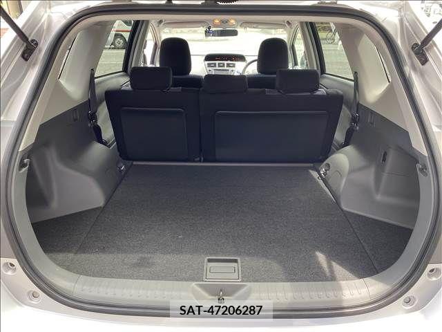 Toyota PRIUS ALPHA 2011-10 282458-13
