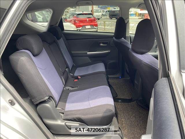 Toyota PRIUS ALPHA 2011-10 282458-12
